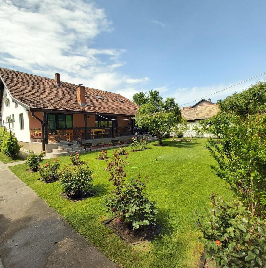 Albergue Lavrnic Apatin Exterior foto